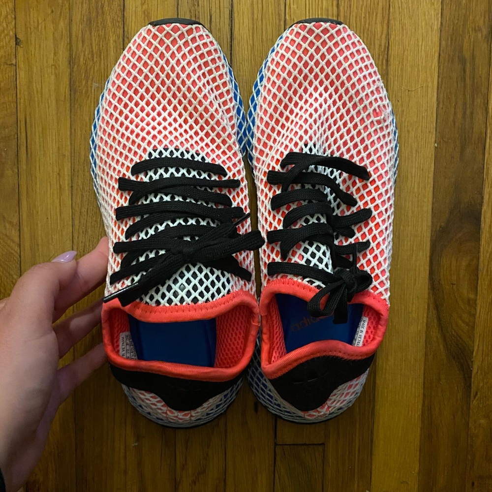 Adidas Sneakers